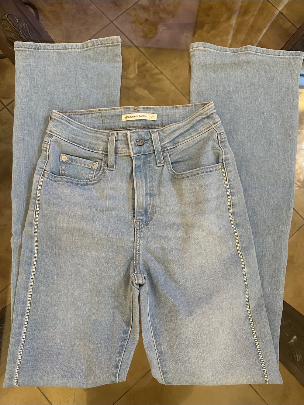 725 highrise bootcut Light Blue Women's High-Rise Straight Jeans  size 25